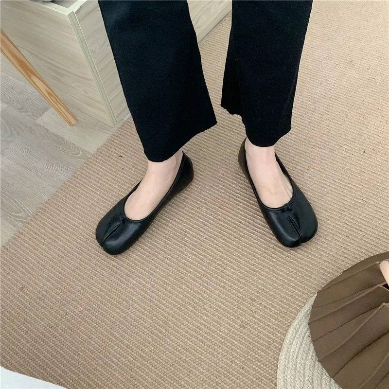 Women Black Tabi Ninja Shoes Woman Microfiber Leather Comfy Flats Split Toe Slippers Soft Bottom Loafers Ladies Moccasins 35-40