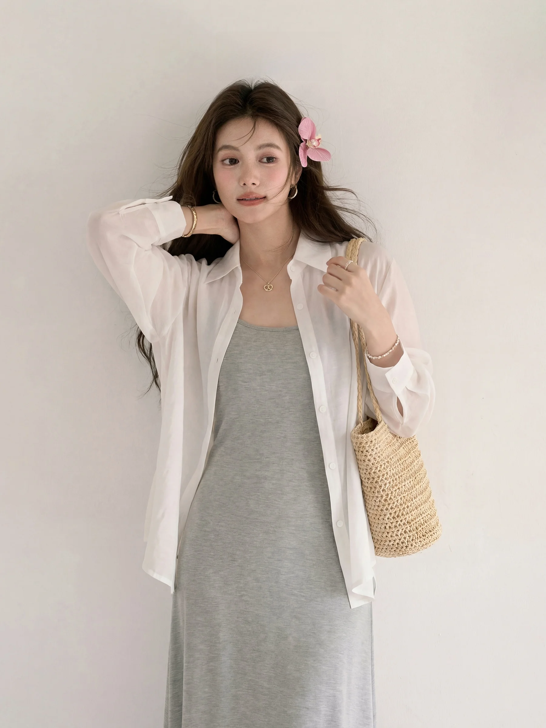 

Свободная женская летняя рубашка Xim Spring Dawn: повседневный стиль, защита от солнца, длинный рукав, тонкий воротник, рубашка-поло