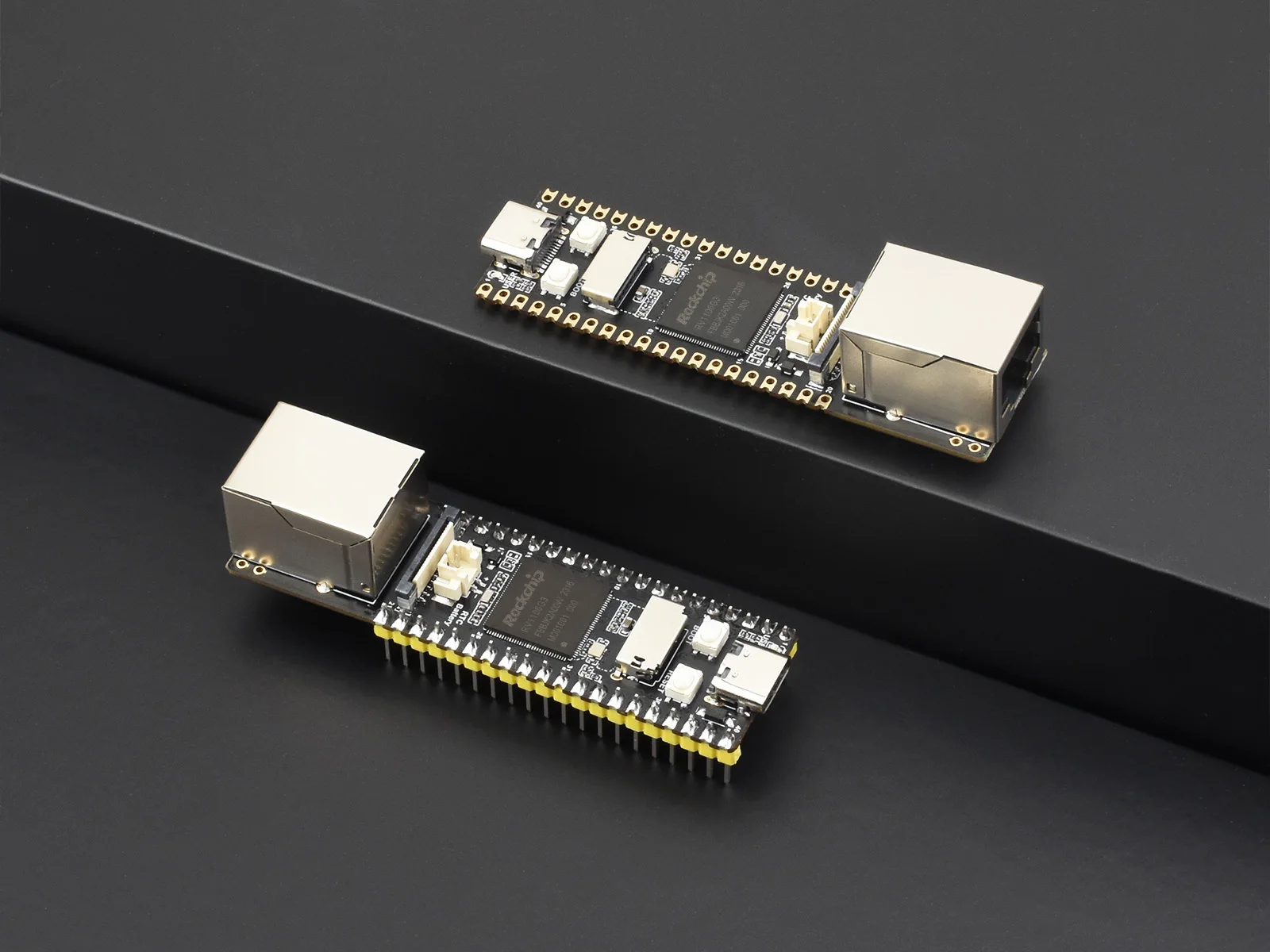 Luckfox Pico Pro/Max RV1106 Linux Micro Development Board, Integrates ARM Cortex-A7/RISC-V MCU/NPU/ISP