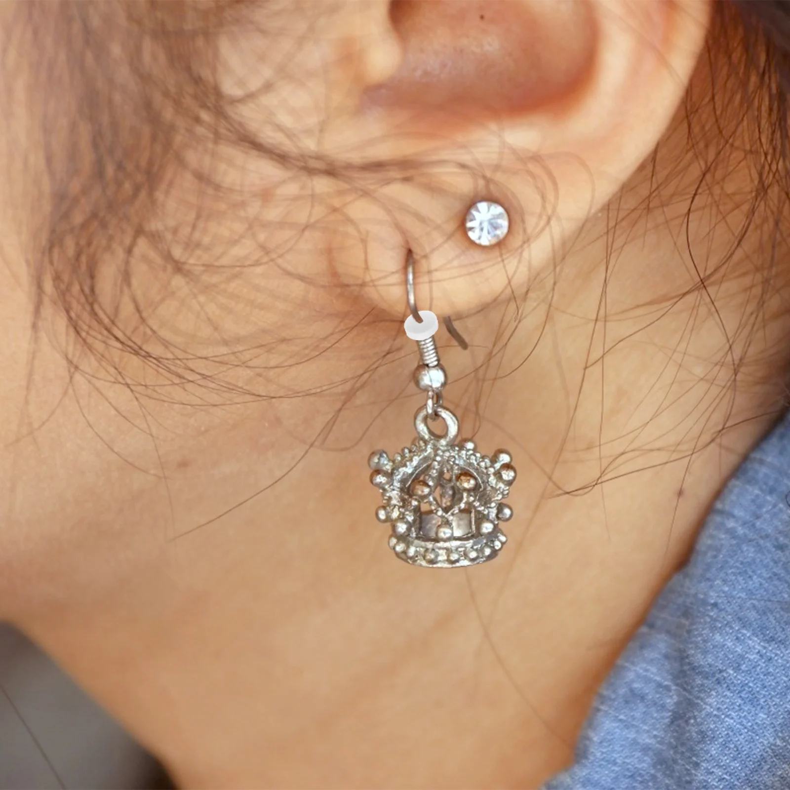 

200Pcs Earring Pads Plastic Anti Drop Stoppers Soft Ear Cushions Prevent Falling Ear Accessories Earring Pads Birthday Gift