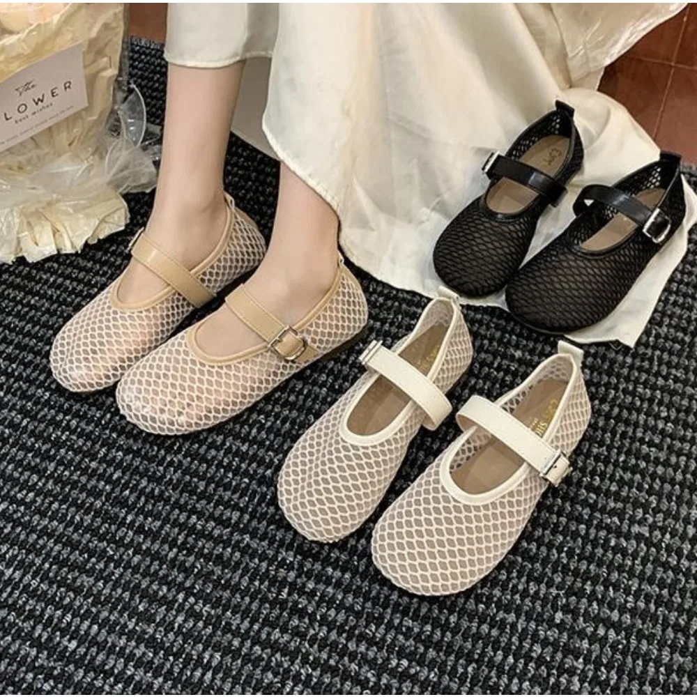 Fashion New 2026 Round Toe Flat Shoes Women Non Slip Flat Sandals Breathable Mesh Beach Outdoor Shallow Comfortable Shoes