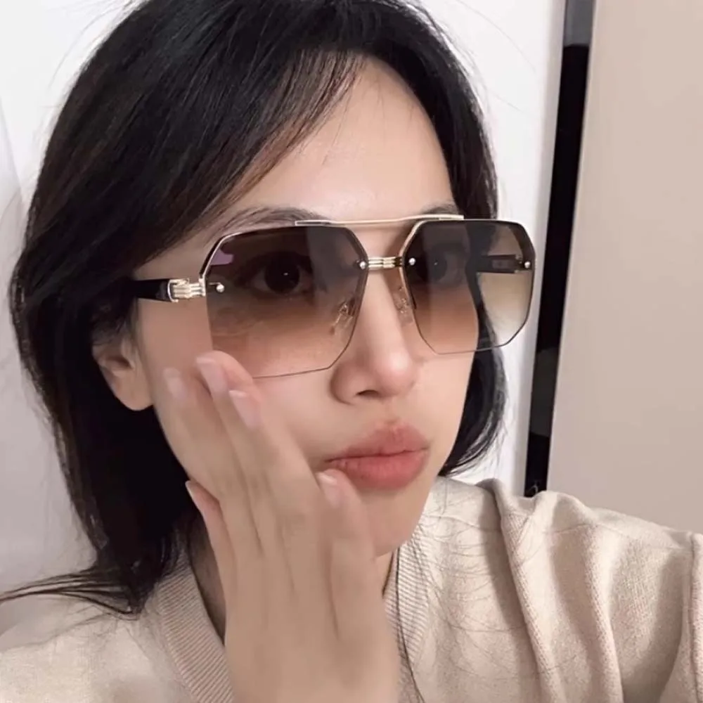 جديد UV400 الرجال سبيكة Sunies التدرج اللون PC النساء HD النظارات الشمسية الزخرفية مقاوم للماء المضادة للأشعة فوق البنفسجية نظارات عيد الأب