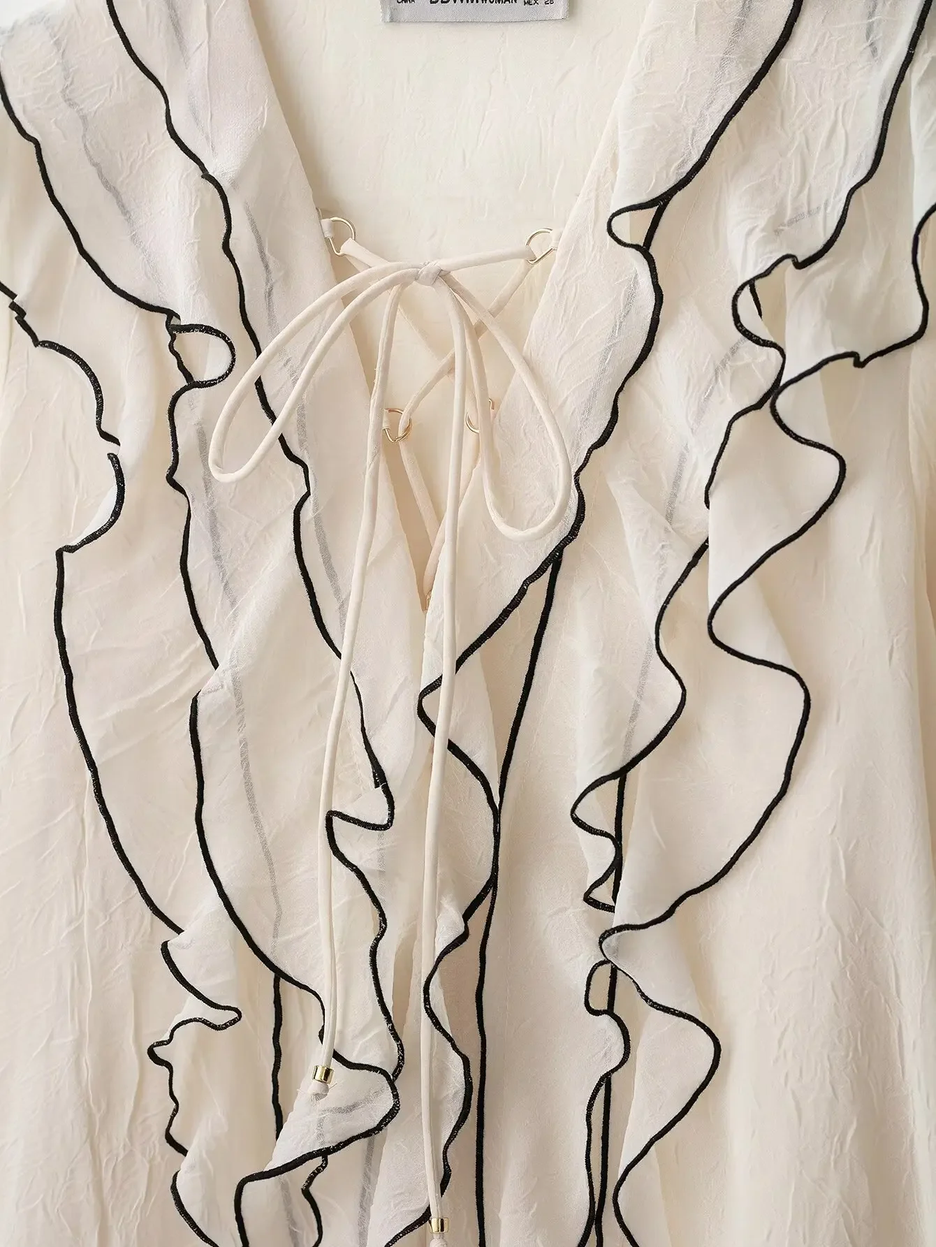 2025 nouvelles femmes mode col en V volants en cascade ligne noire Eding Smock Blouse femme à manches longues chemise Chic hauts