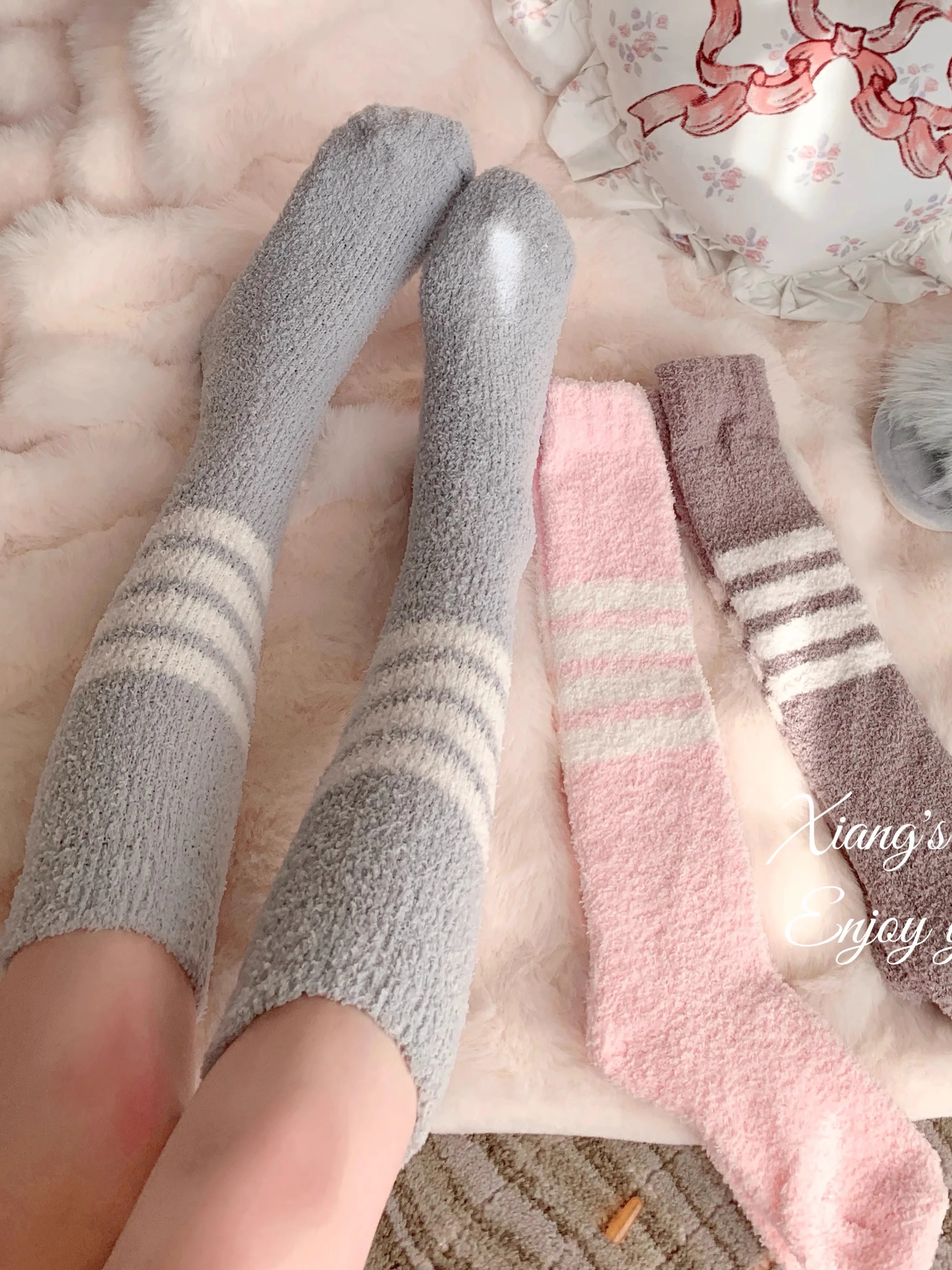 Autumn and Winter Thickened Japanese Sweet Girl Coral Fleece Thermal Socks Medium Tube Thickened Indoor Floor Socks