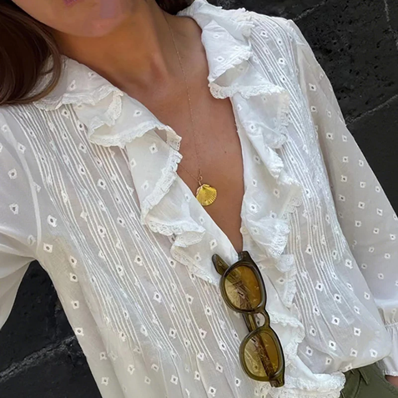 

Elegant Vintage White Pure Cotton Lightweight Breathable Low Neck Lace Trim Slim Fit Long Sleeve Shirt Women's Fashion Spring