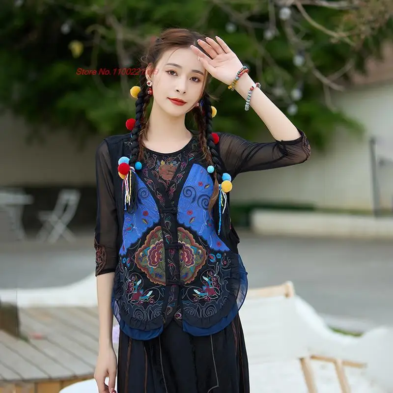 

2024 traditional chinese ethnic vest vintage flower embroidery sleeveless jacket retro waistcoat elegant hanfu vest tang suit