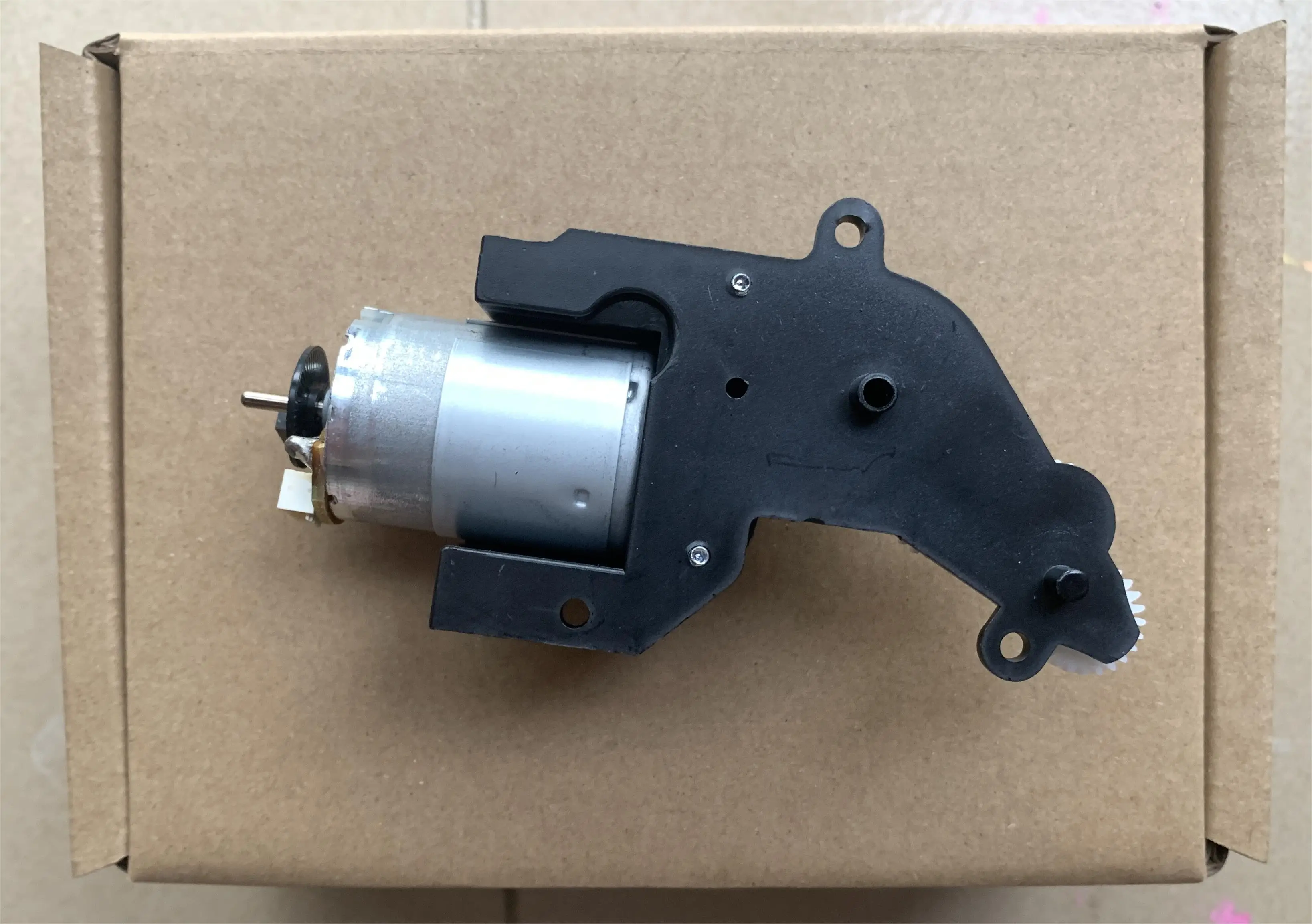 Q6718-67017 Starwheel Motor Voor Designjet T610 T620 T770 T790 T795 T1100 T1200 T2300 Z2100 Z3100 Z3200 Z5400 Pojan