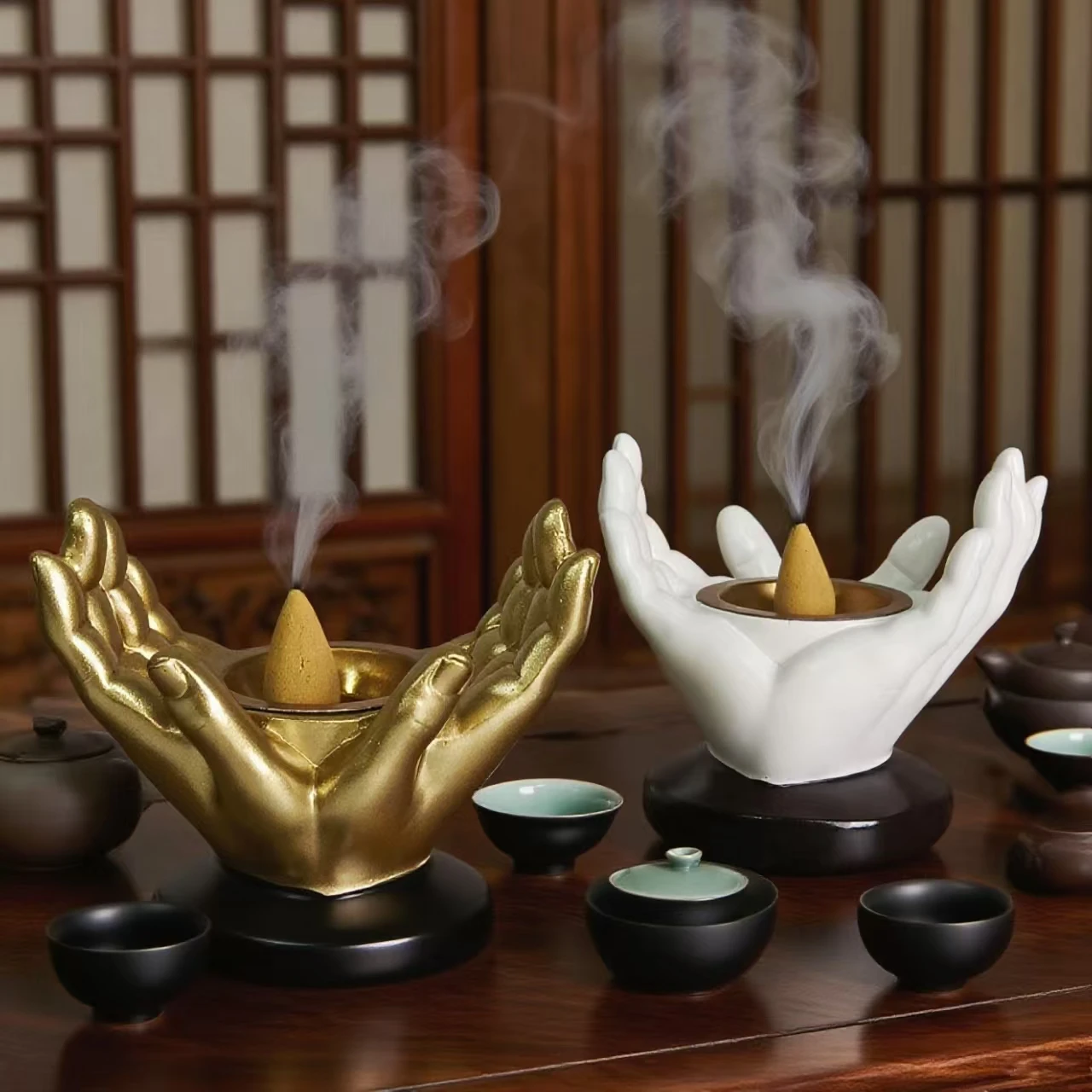 1pc Creative Buddha Hand Shape Incense Burner, Artistic Home Decor for Living Room/Bedroom, Unique Resin Craft Gift, Adds Elegance and Zen Atmosphere to the Space, Perfect Holiday Gift