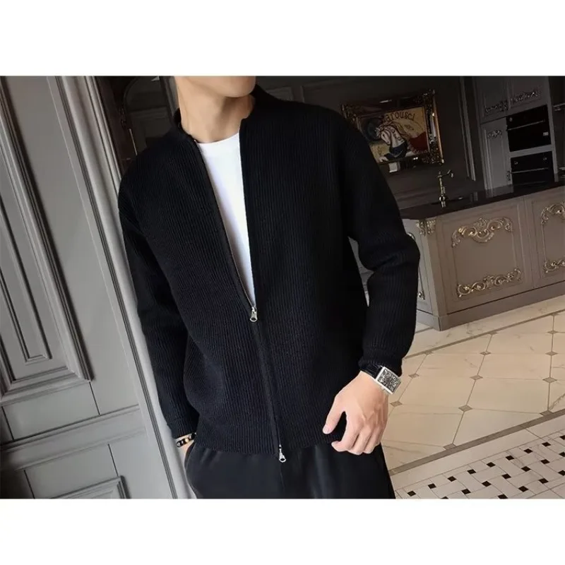 Giacca maglione da uomo di fascia alta, maglione cardigan in lana da uomo lavorato a maglia tinta unita, giacca calda casual e alla moda