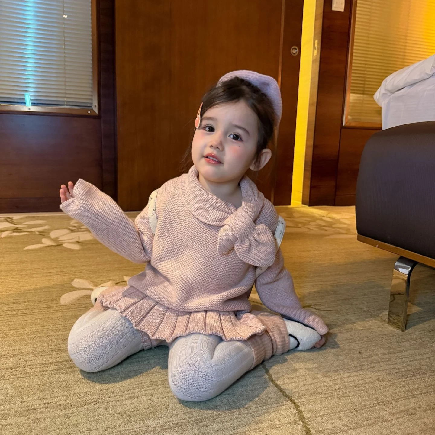Girls Suit 2026 Spring and Autumn New Children's Clothing Korean Style Girl Baby Retro Heart Bow Tie Knit Skirt Two Sets