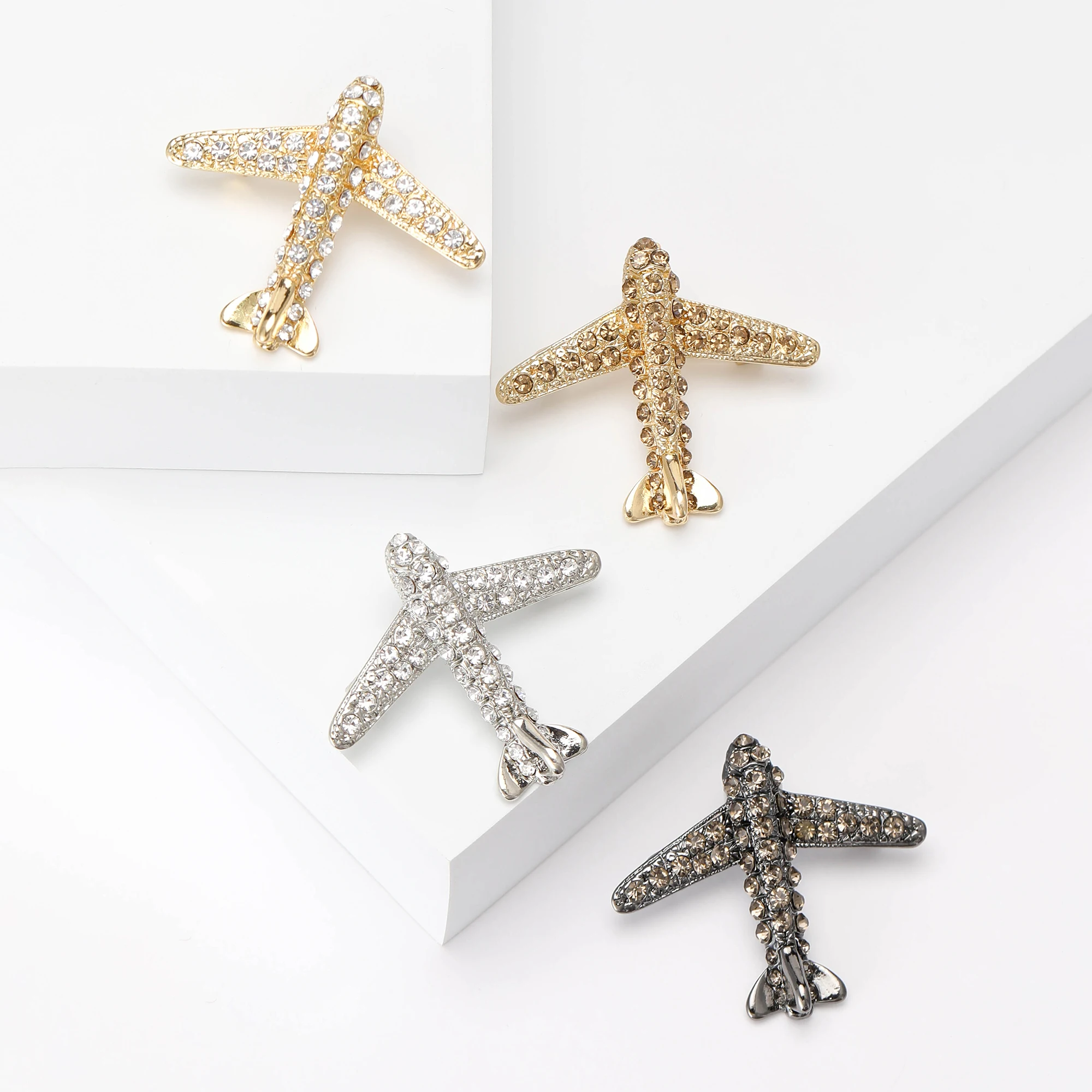 Rhinestone Airplane Brooches for Women Unisex Enamel Aircraft Pins Office Party Friend Gifts Accessories