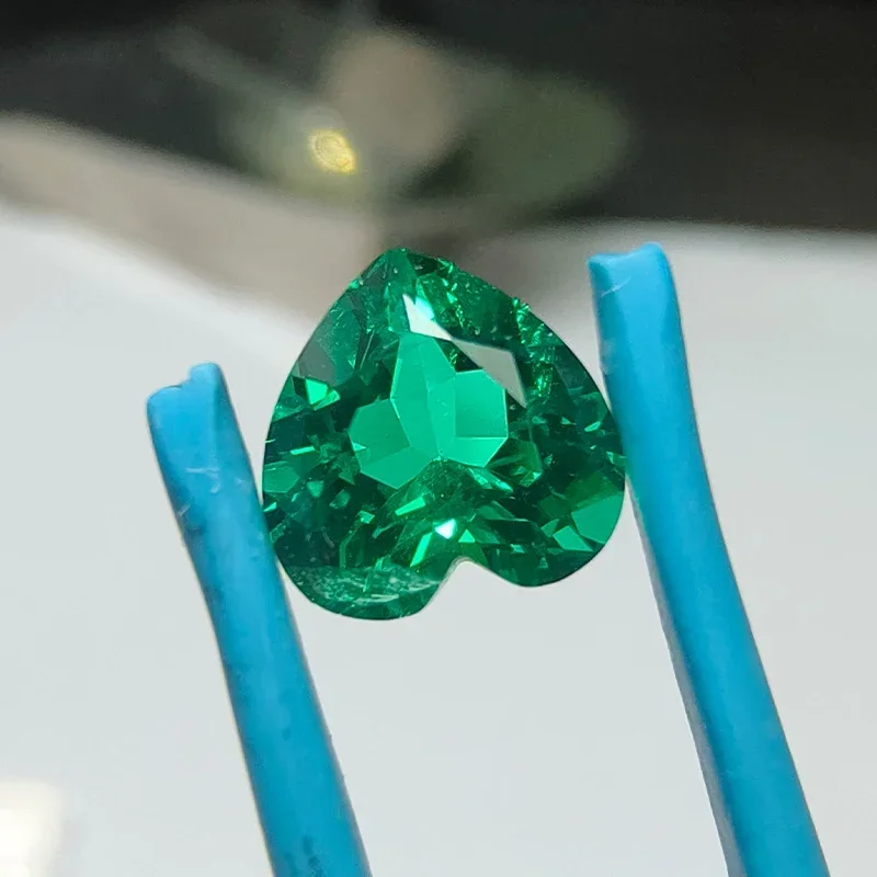 

New Lab Grown Colombia Emerald Hand-cut Heart Shapee Hydrothermal Gemstone for Advanced Jewelry Making Selectable AGL Certificat