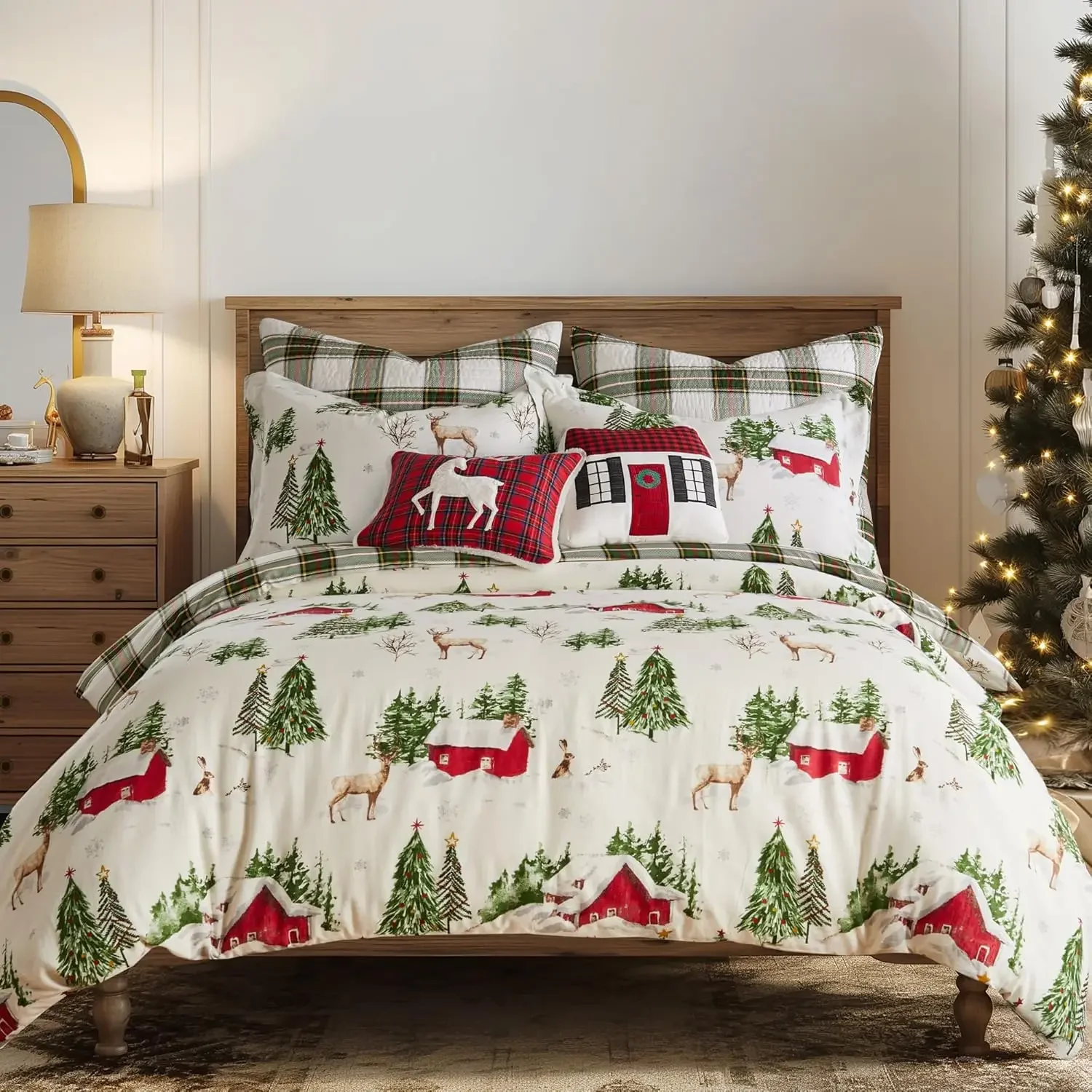 Tatum Pines Comforter Set  King Comforter + Two King Pillow Cases  Christmas Cabin  Red, Green, Brown, White  Comforter