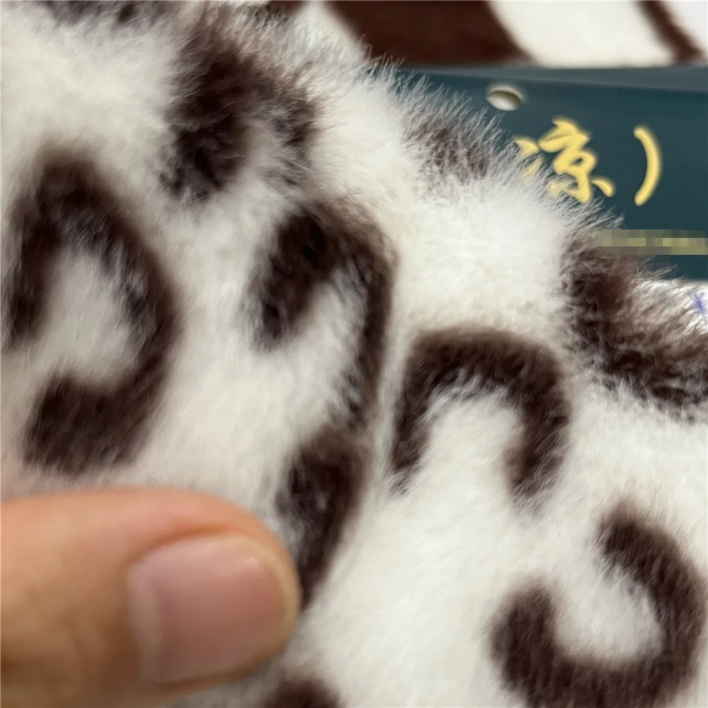 New Best-selling Animal Printed Textile 160x90cm Non Elastic Plush Leopard Print Fabric Artificial Fur Polyester DIY Sewing