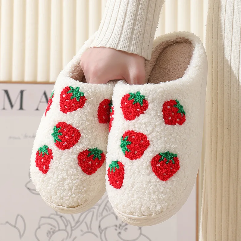 Winter Home Women Slippers Strawberry Casual Faux Fur Warm House Shoes Girls Bedroom Comfy Home Flat Slip-on Slides Shoes