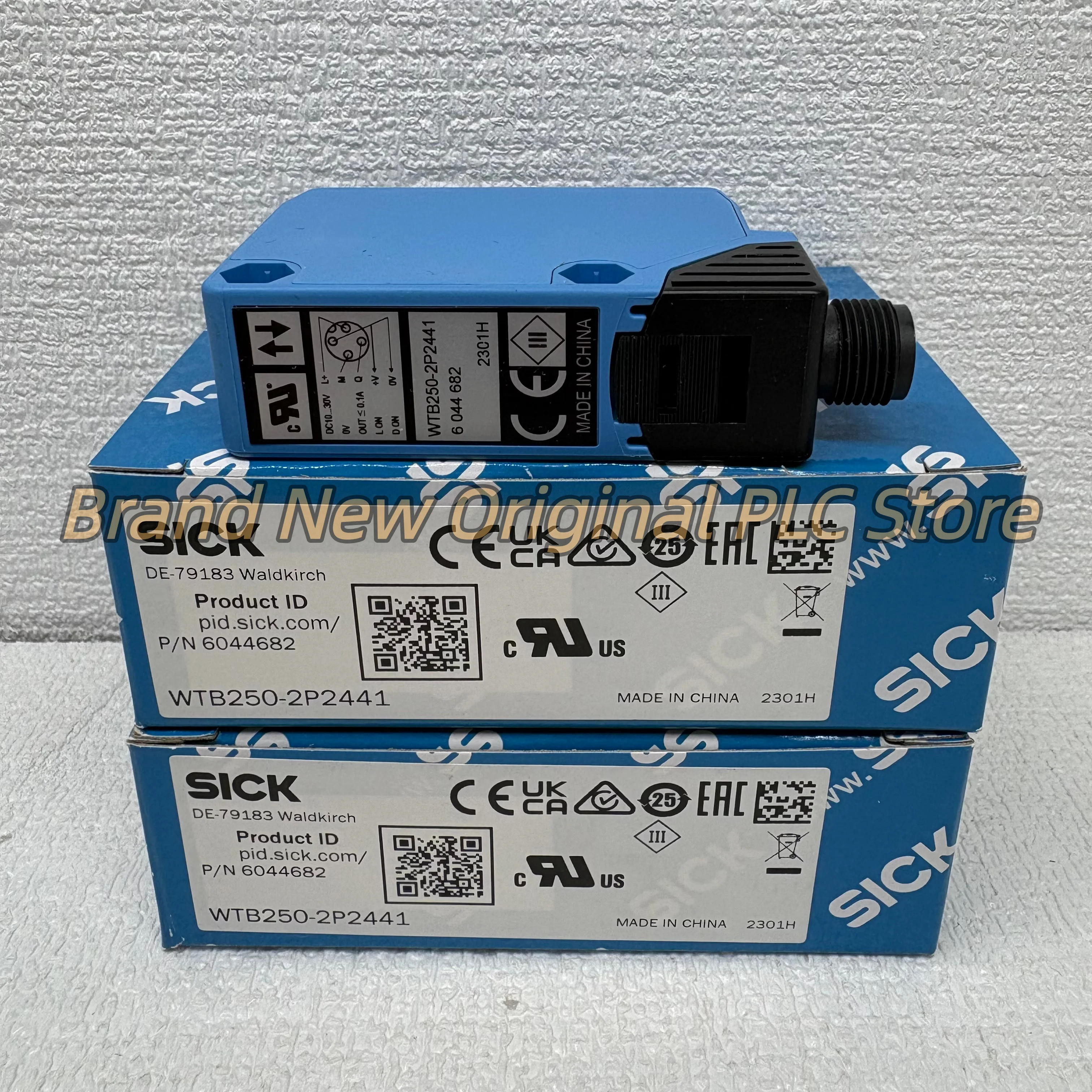 

Photoelectric sensor WTB250-2P2441 6044682 100%NEW