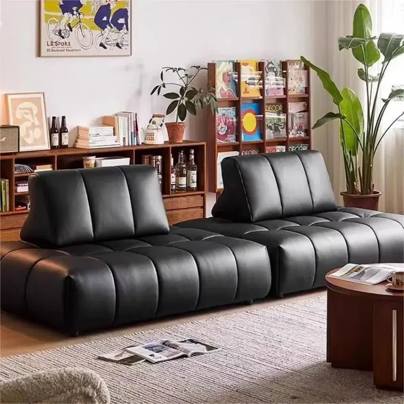 Italienische minimalistische Wohnzimmerkombination aus Wishler-Leder mit Rückenlehne