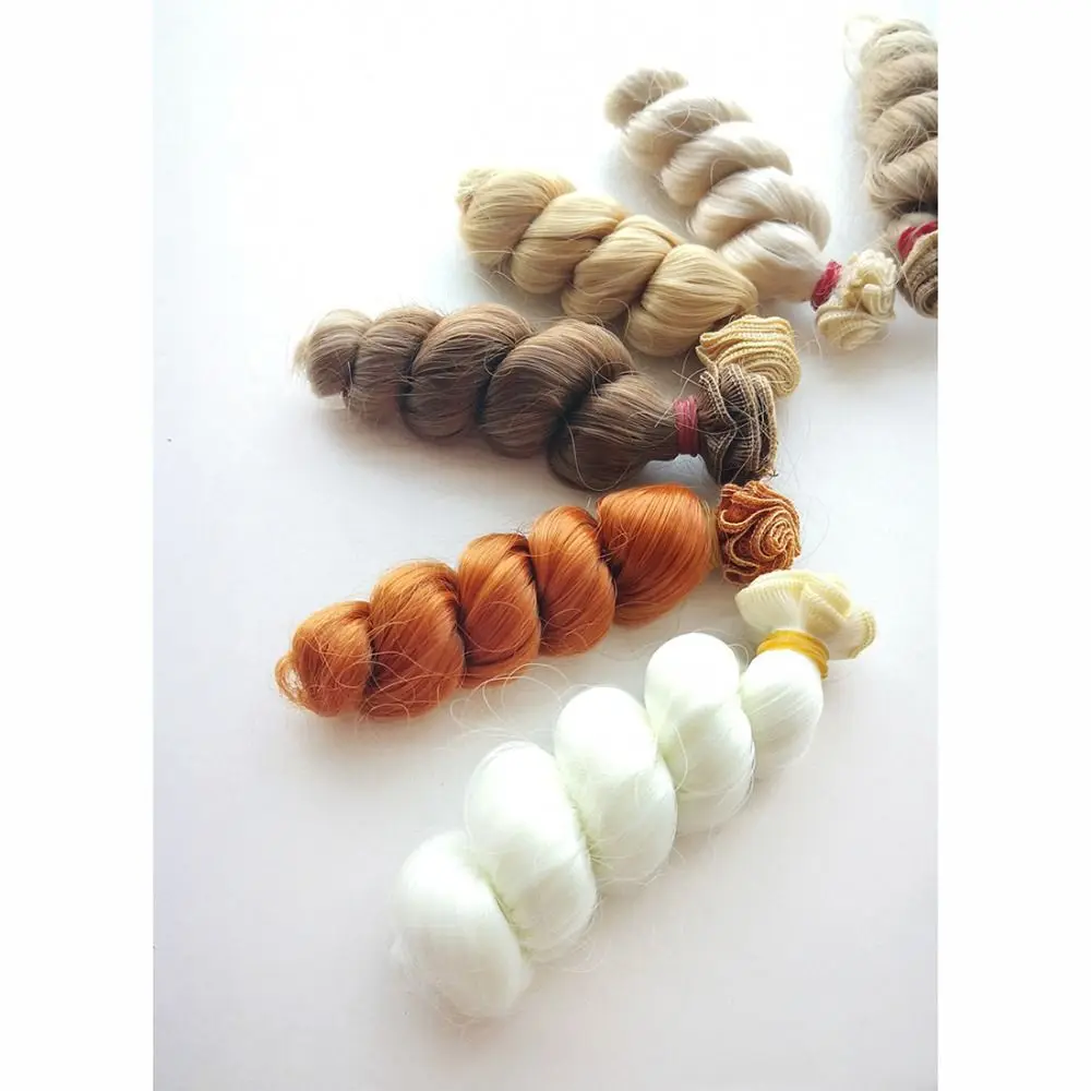 トレンディな耐熱繊維人形の髪 15*100 センチメートルカラフルな人形ペリウィッグカーリーウィッグ 1/3 1/4 1/6 SD/BJD