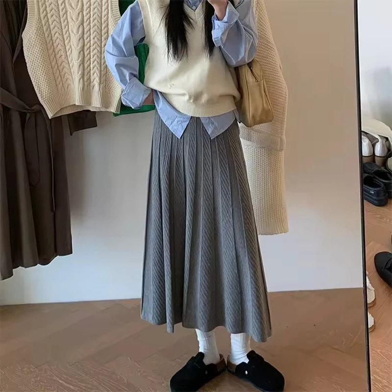 Hundred Fold Knitted Half Skirt for Women in Autumn and Winter, Mid To Long Length , Slim and Stylish