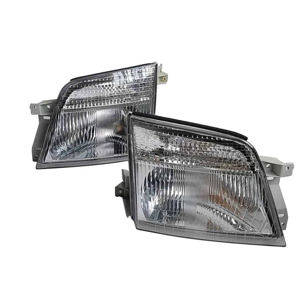 2Pcs Car Headlamp  For Nissan Caravan E24 26015-VW000 26065-VW000  26010-VW625 26060-VW625 2002 to2006 Urvan