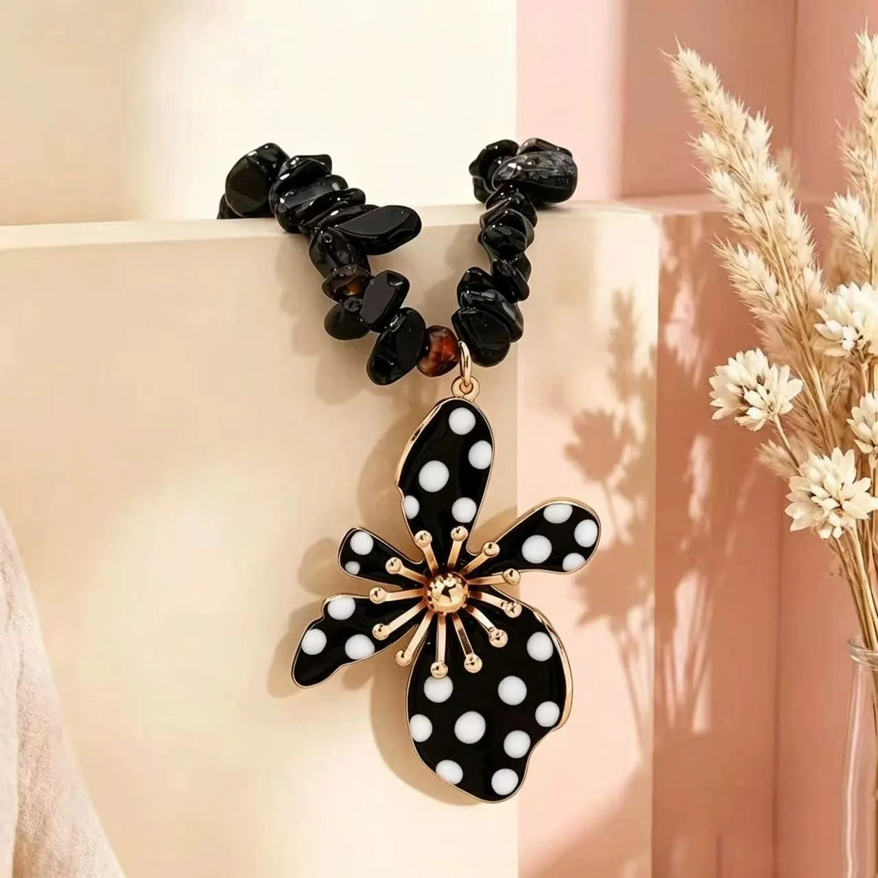 Bohe Elegant Vintage Natural Stone Colorful Polka Dots Oil Dripping Flower Pendant Necklace Women Fashion Personality Jewelry