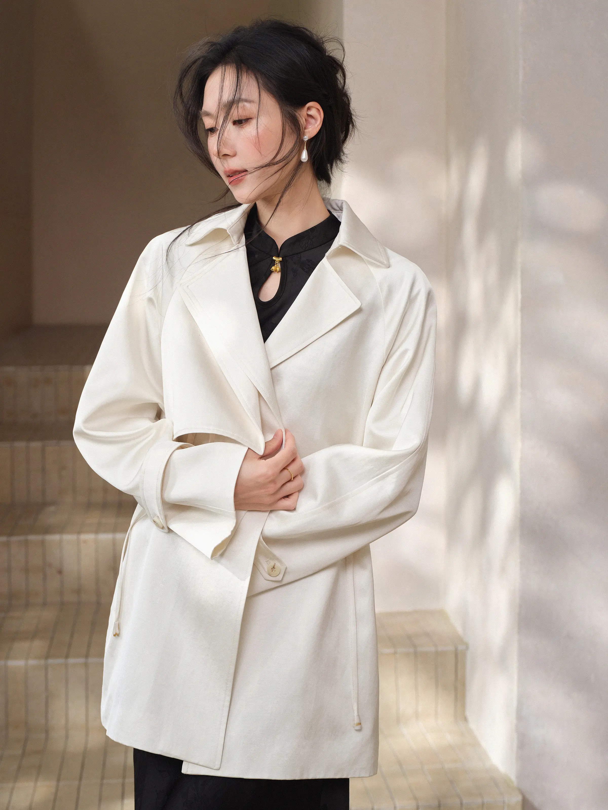Women Tie Waist Trench Large Lapel Satin Coat Lady Petite Commute Versatile Casual Short Jacket Office Daily Outfit New Arrival