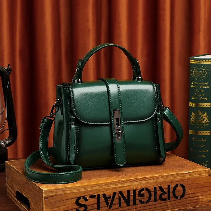

Fashion Small Square Women Shoulder Bags Lock Solid Color Messenger Bag Flap Crossbody Bag Mature Temperament Handbags for Woman