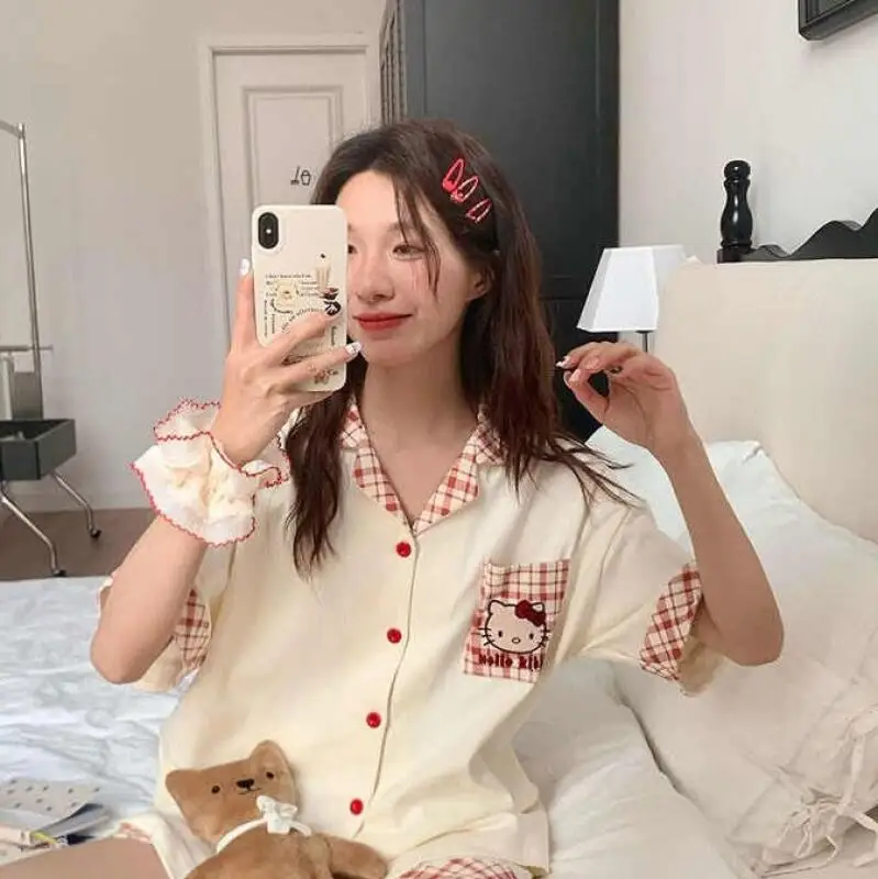 2Pcs Miniso Kawaii Pyjamas Sets Hallo Kitty Eis Seidige Set Mädchen Sommer Kurzarm Nette Spitze Hause Kleidung Außerhalb Tragen geschenk