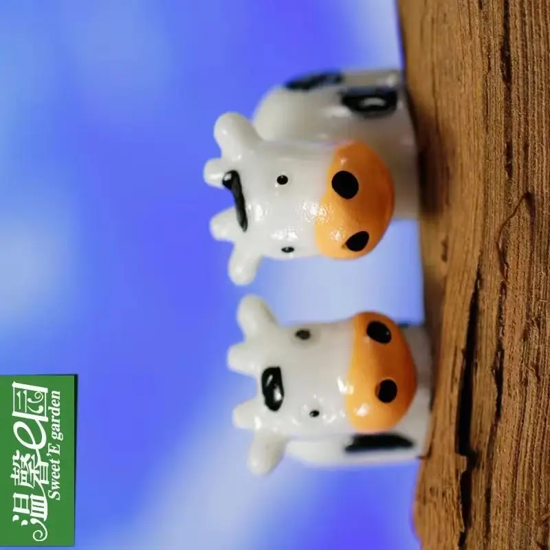 10pcs Small cow garden miniature Moss micro-landscape miniature figurines jewelry doll combination DIY Home Accessories