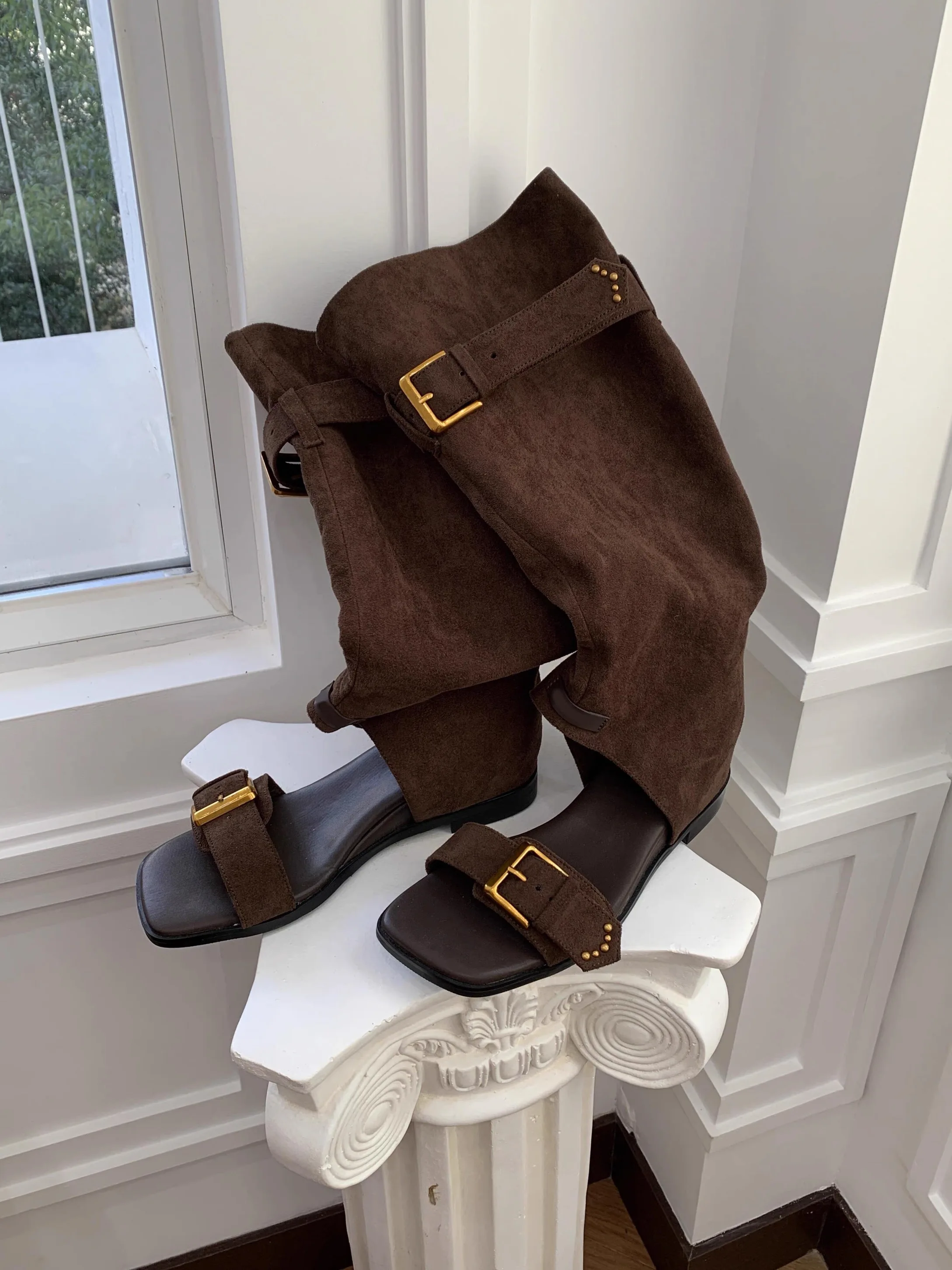 Cool Boots Breathable Square Toe Button Sandals Women Peep Toe Boots 2026 Summer New Flip Flops Gladiator Shoes Vintage