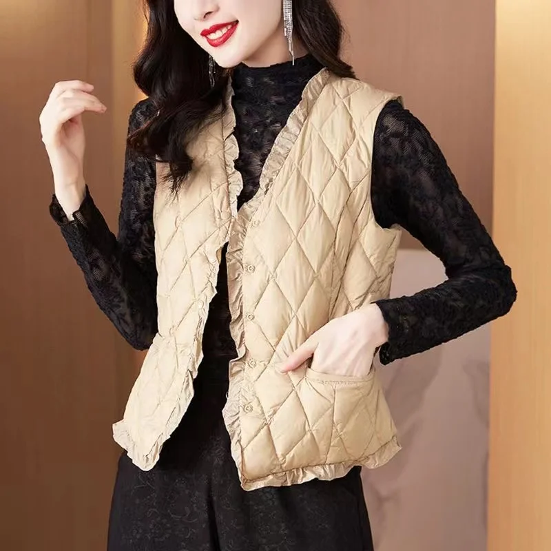 2024 Fashion Women Vests Loose Short Down Cotton Vest Jacket Autumn Winter New Female Sleeveless Warm Waistcoat Female Tops