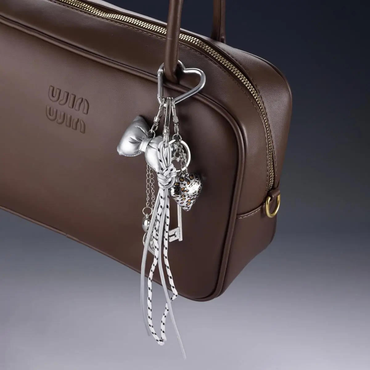 

Wholesale new PU leather rope keychain pendants, fashionable and versatile pendants accessories bag chain