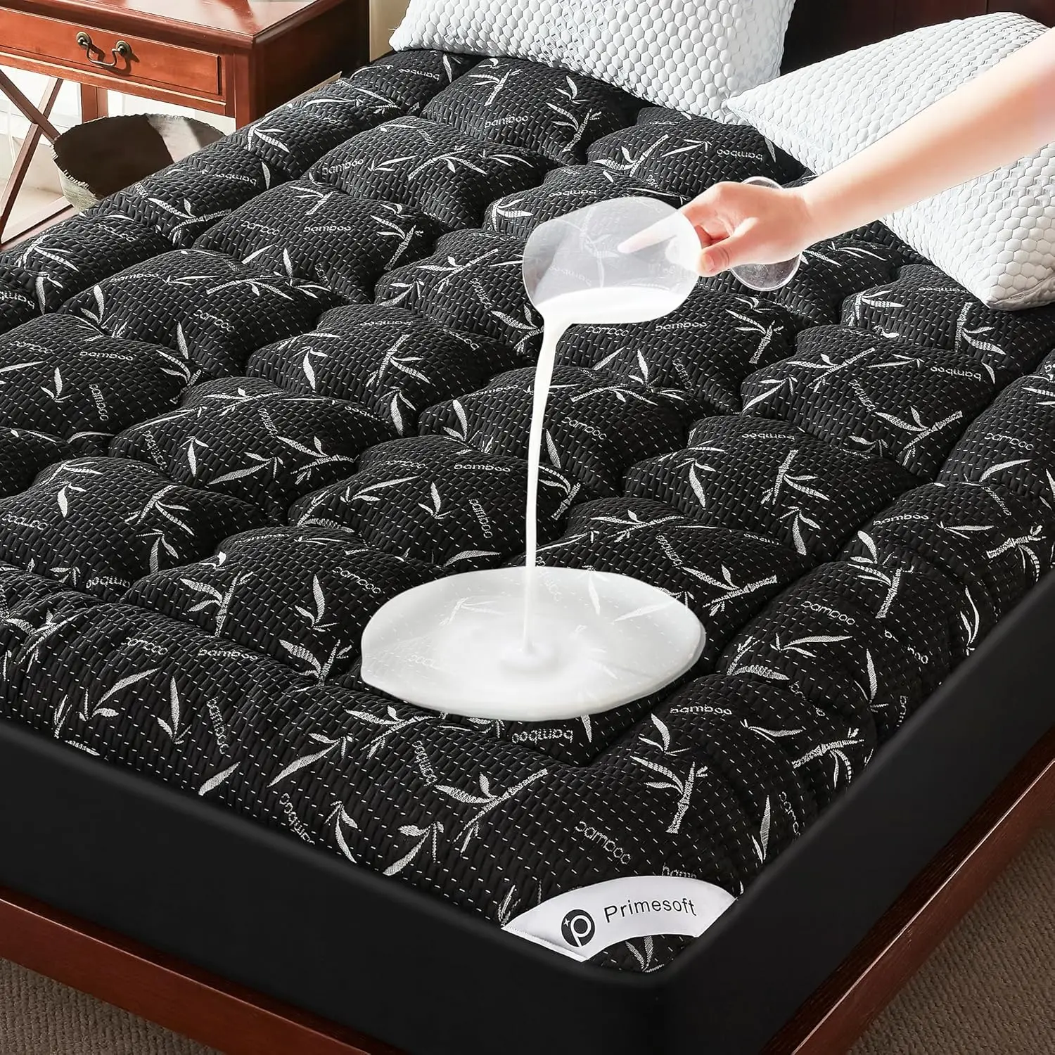 

Водонепроницаемый наматрасник королевского размера, толстая подушка с глубоким карманом для облегчения боли в спине, мягкий дышащий чехол черного цвета