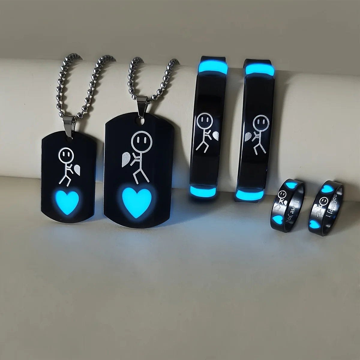 6 Pieces/Set Luminous Love cartoon Character Spell Mood Lovers Necklace Bracelet Ring Ladies Fashion Love Promise Gift Jewelry