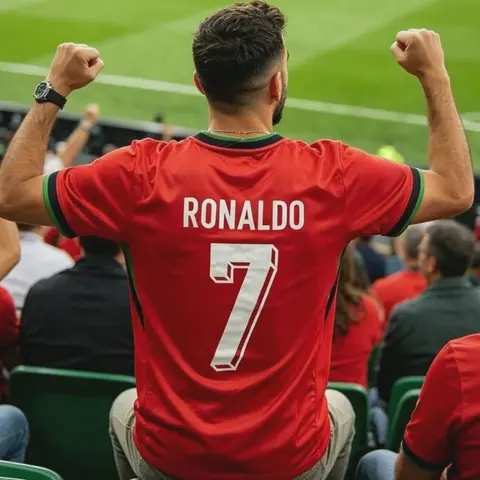 2026 Portugal 7 Football T-shirt Red Green Short Sleeve Classic Soccer Jersey Graphic Printed Fan Merch Training Tops