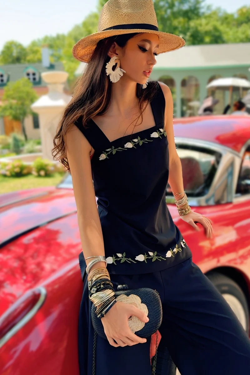 

Summer Embroidery Tank Women's Top Vest Spaghetti Strap+Wide-Leg Pants Separately Camisole Y2K 2025 New DABUWAWA DM2BCM008
