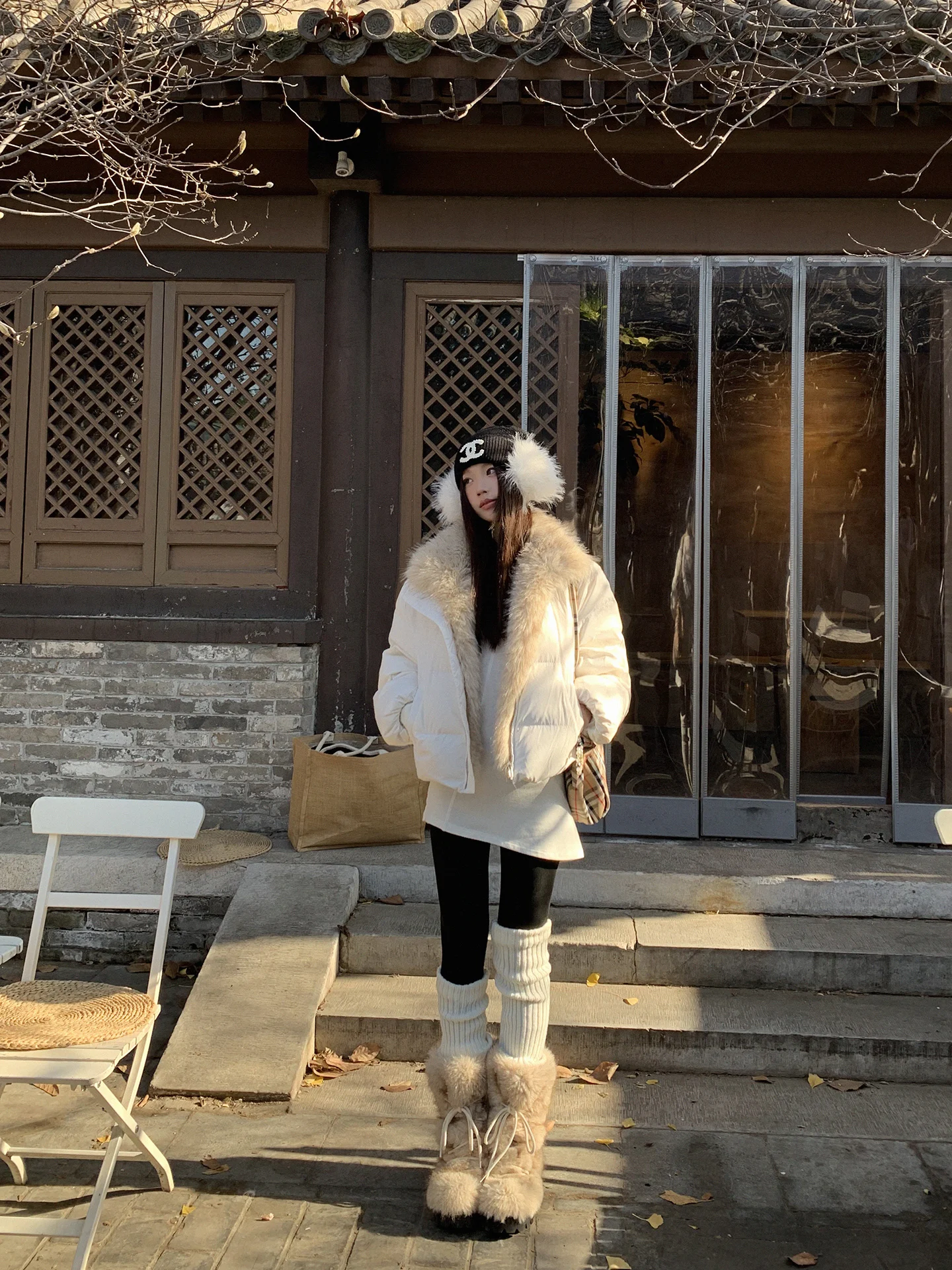 ホワイトダックダウンジャケット女性の冬の新しいスタイル 90% ホワイトダックフェザーカラー美しい冬のアウターコート女性