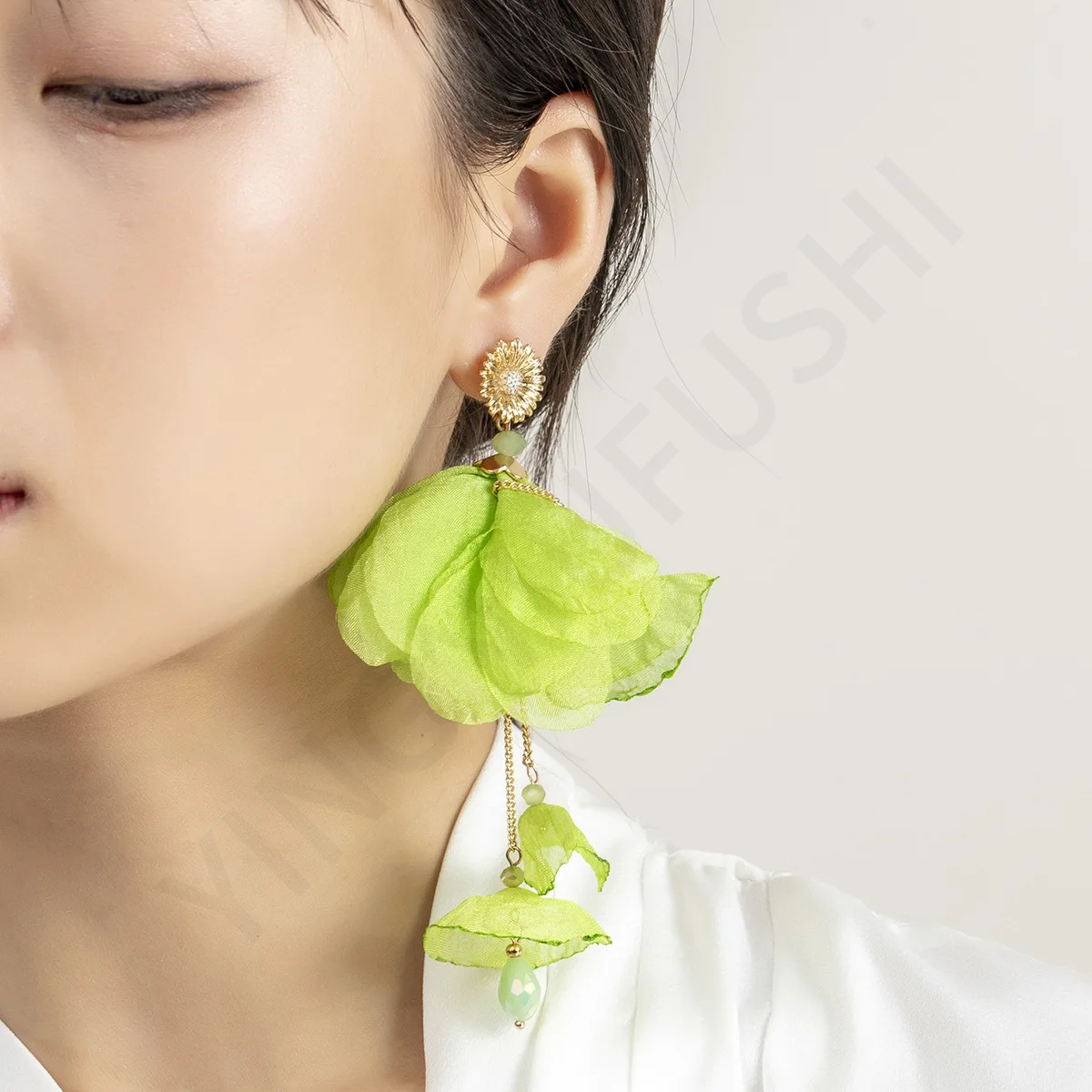 2025 Temperament Fairy Fabric Silk Flower Earrings Long Elegant Beads Tassel Fashion Flower Earrings for Women Chic Jewelry Gift