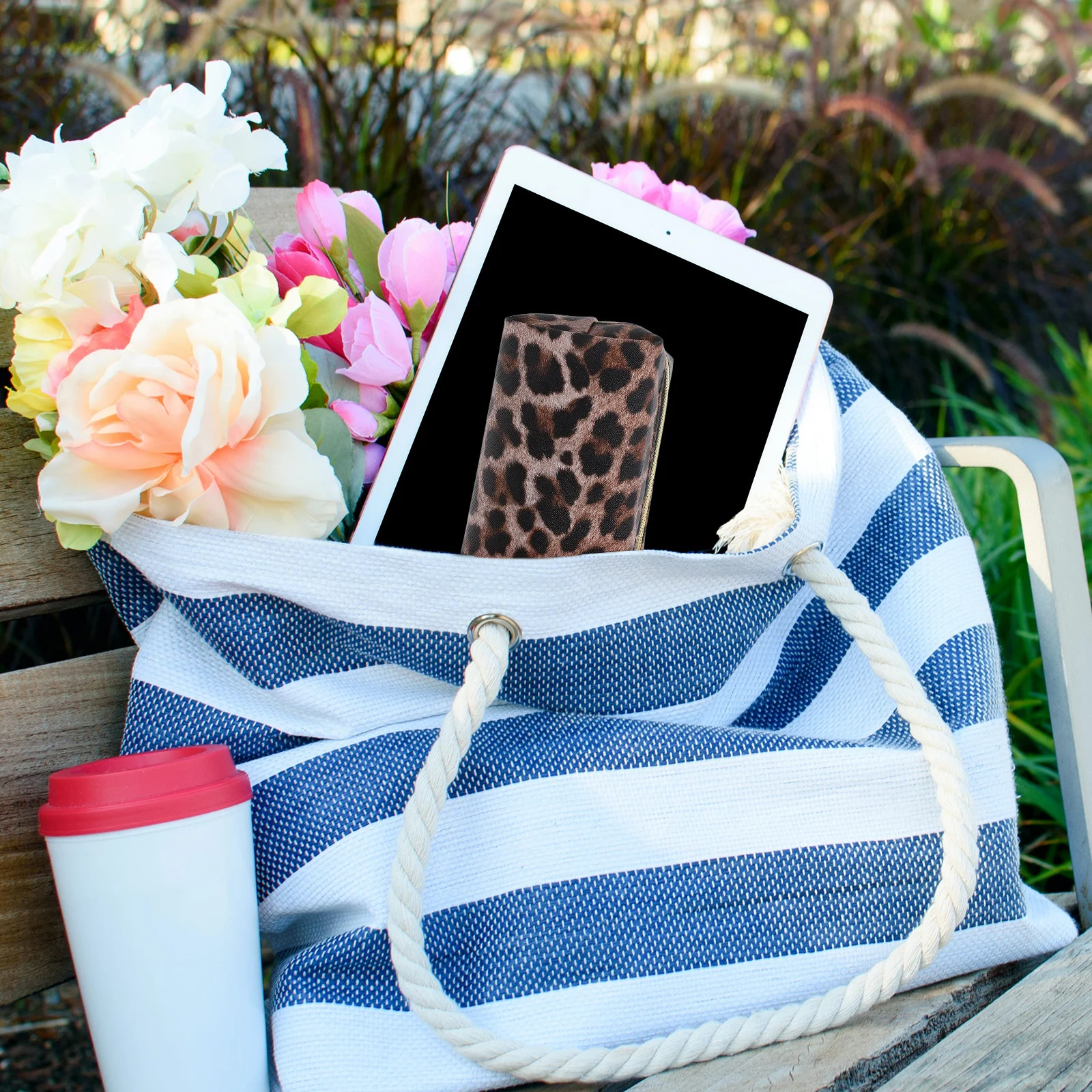 

Chic Leopard Print Makeup Bag Premium Toiletry Pouch Multifunctional Handbag for Women Portable Storage Deep Tone