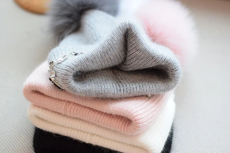 Women Thick Warm Cap For Women Autumn Winter Alloy diamond Fur Knitted Beanies Hat With Detachable Real Fox Fur Pom Poms