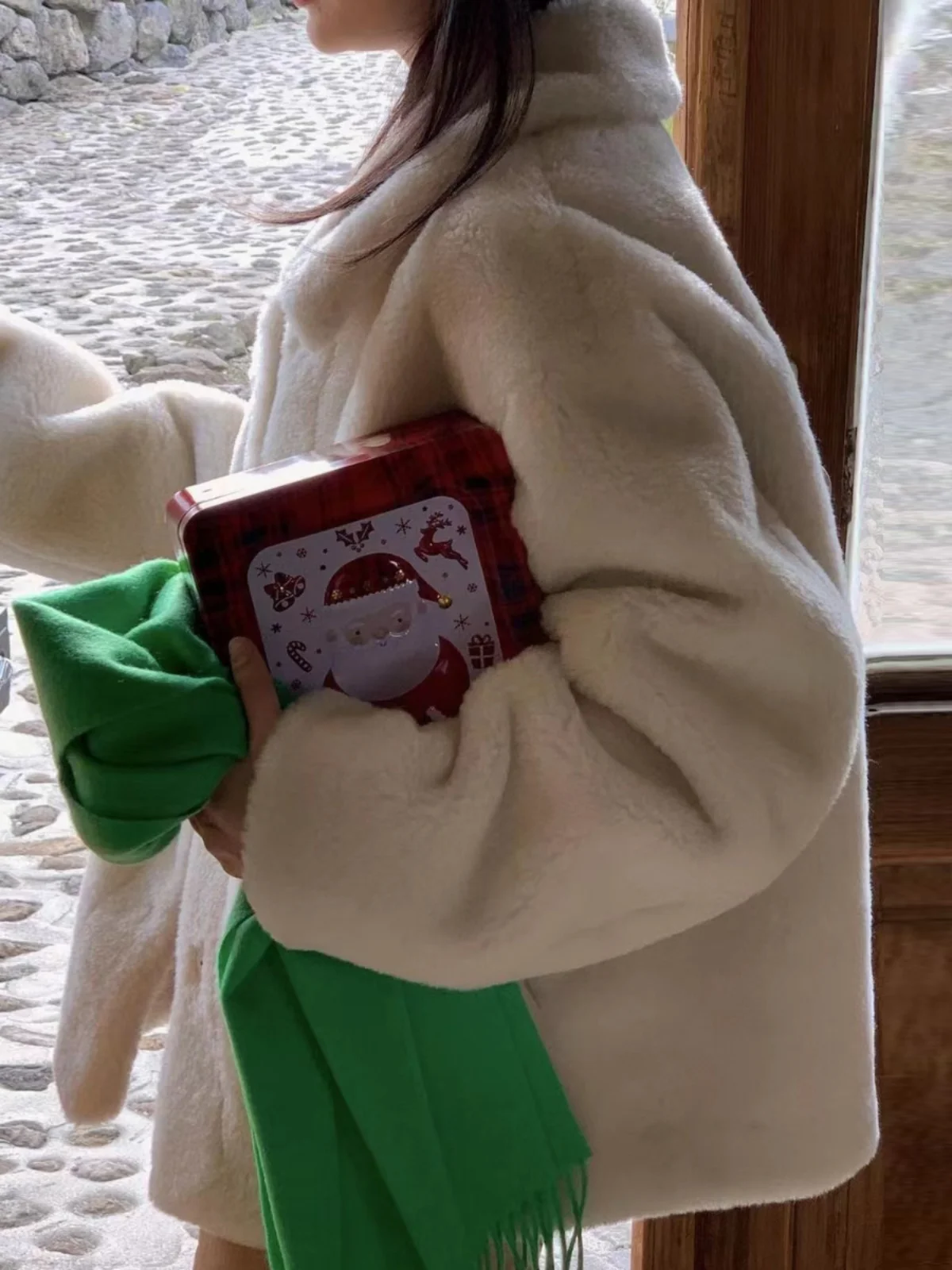 

Зимнее пальто, женское корейское пальто с основным персонажем формата Аосфера, пальто средней длины на одной пуговице, молочная пена, мех