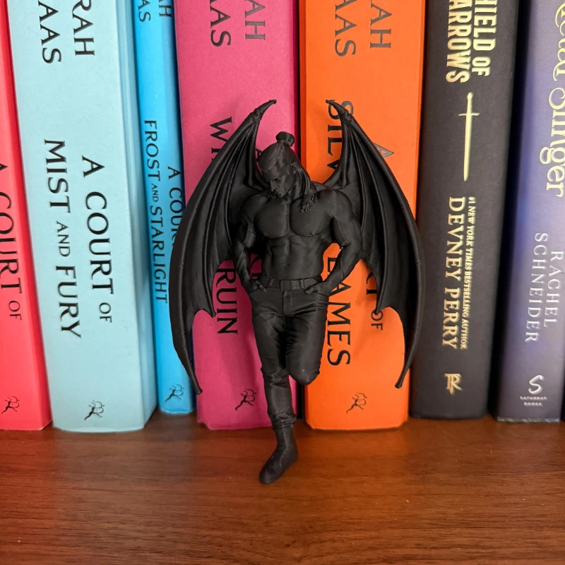Bat Wing Bookend Black Angel Statue Gothic Bookshelf Decor Dark Fantasy Bat Figurine Sculpture Gift Desktop Ornament