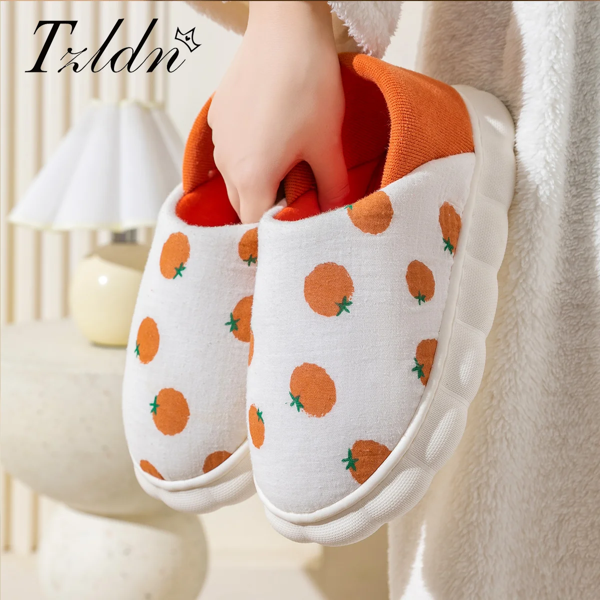 

TZLDN домашние зимние женские тапочки, плюшевые внутренние нескользящие подошвы, водонепроницаемая обувь с толстой подошвой, теплые тапочки с закрытой спиной