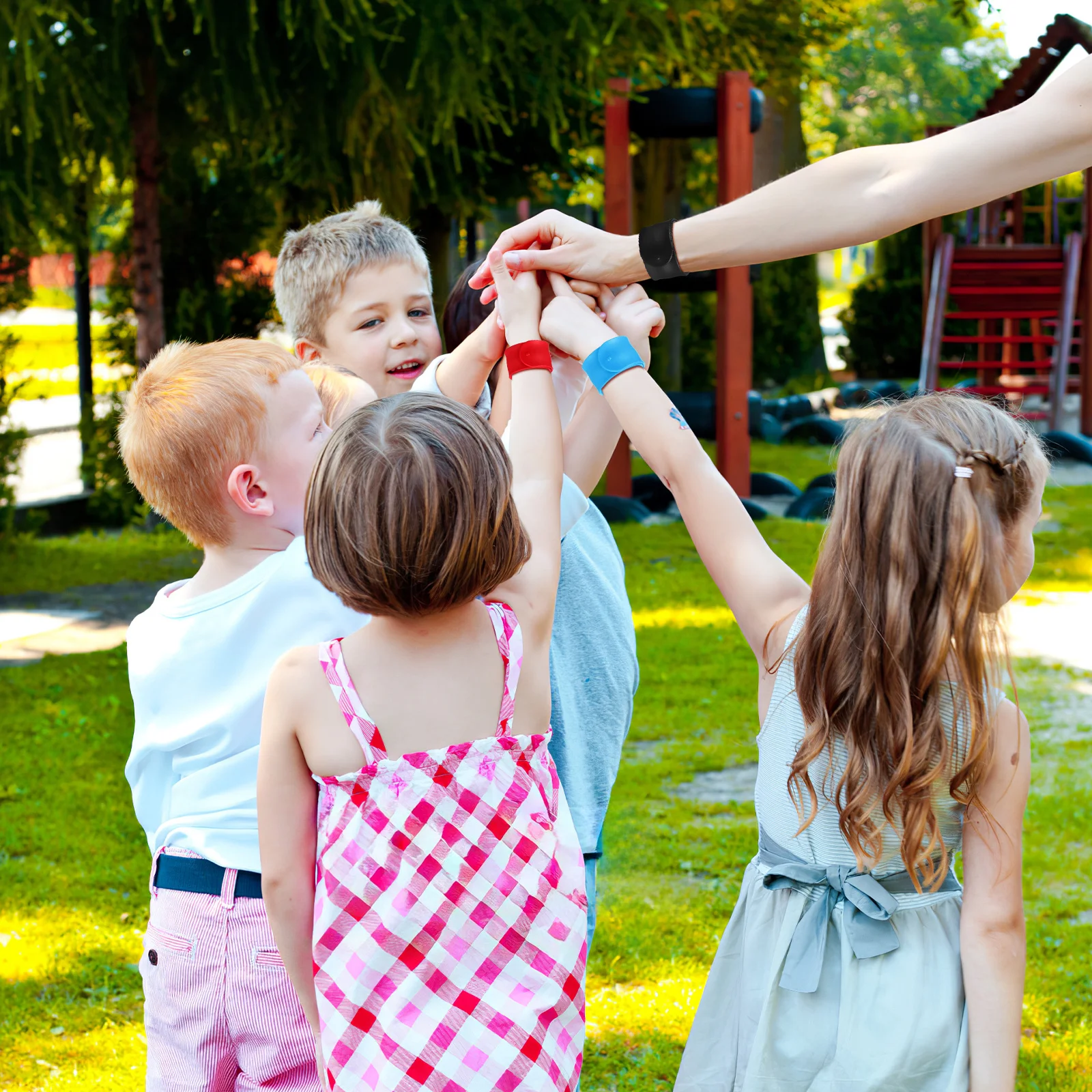 

12Pcs Slap Wrist Bracelets Silicone Snap Bands Colorful Party Bag Fillers Reusable Bracelets for Wrapping Carnival Prizes