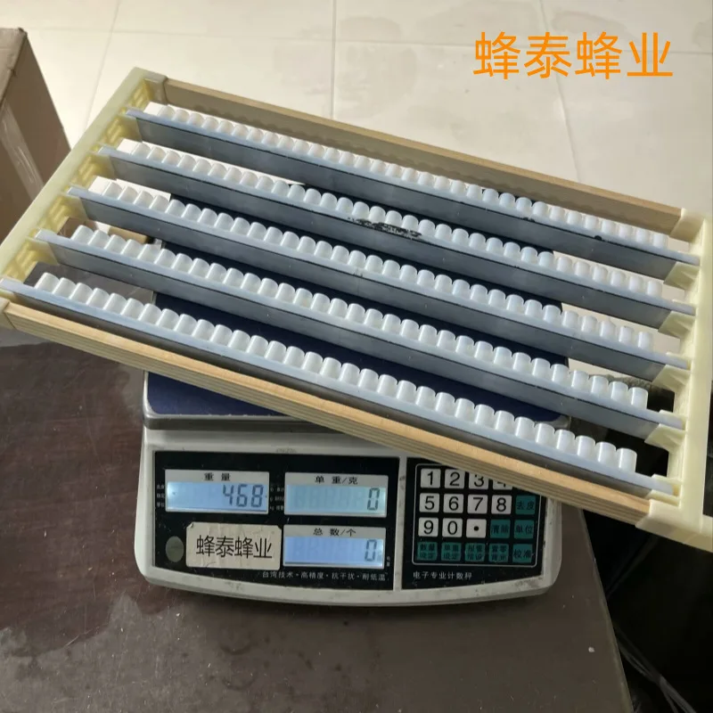 Plastic Integrated Royal Jelly Strip, Royal Jelly Frame, Full Set of Wooden Pulp Frame, Double Row, Automatic Machine Digging Pa