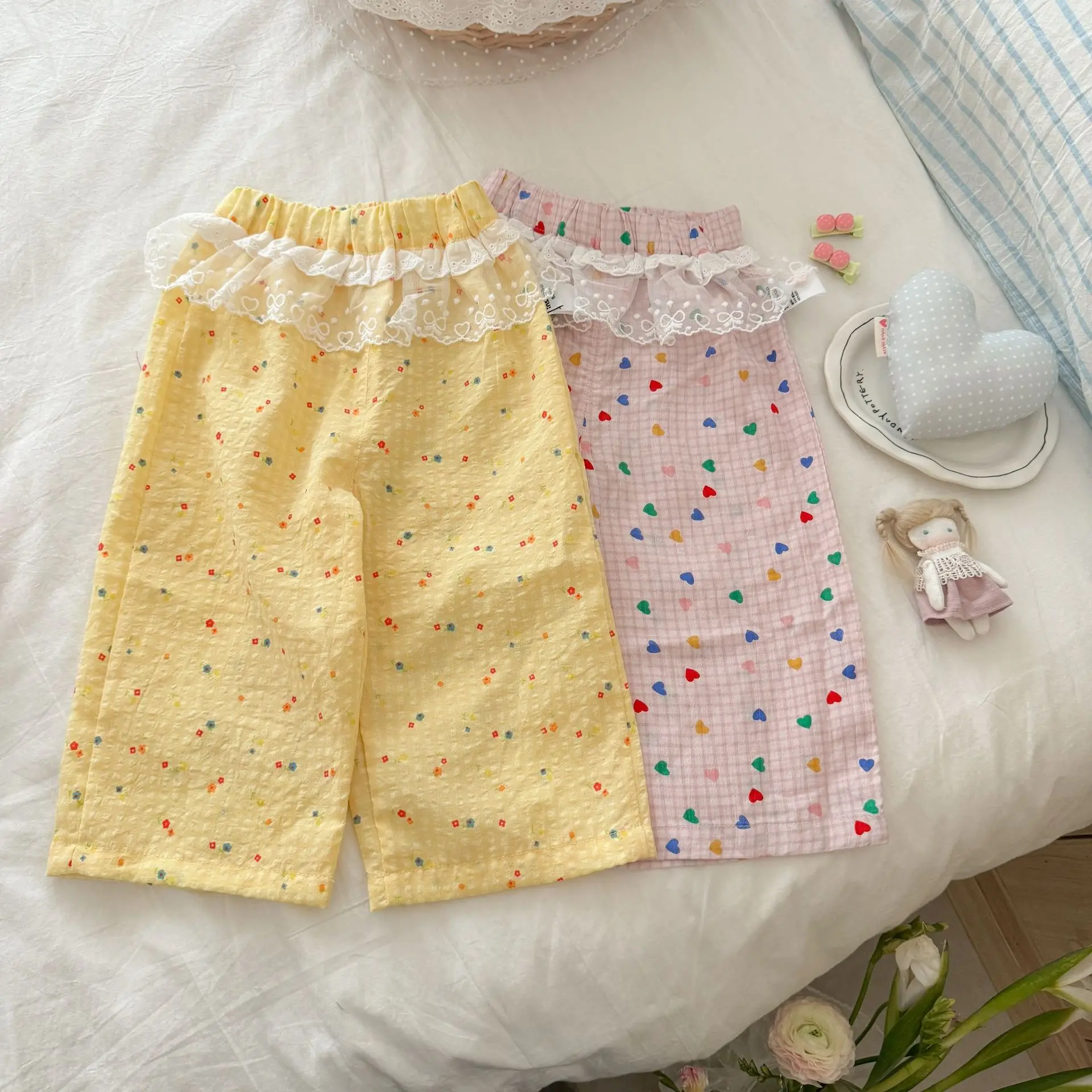 Ropa Infantil Verano 2026: Pantalones Antimosquitos de Dos Piezas para Niñas, Novedad Dulce con Volantes y Encaje, Estilo Casual
