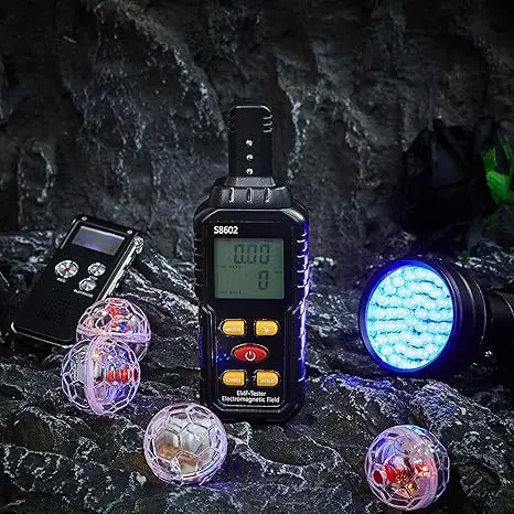 Ghost Hunting Kit W…