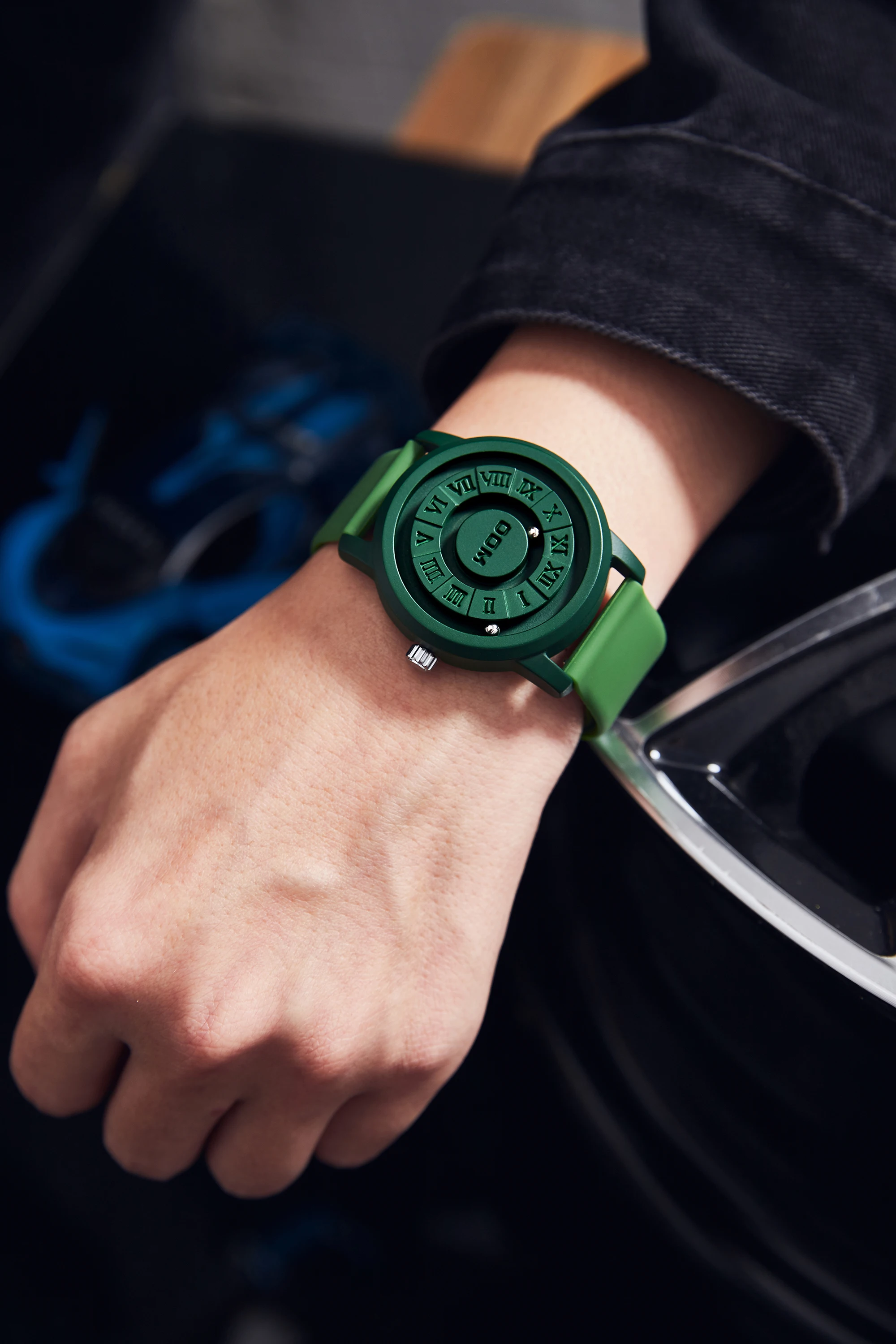 DOM trend concept Personality couple neutral watch Creative Roller pointer magnetic men's and women's fashion waterproof watch