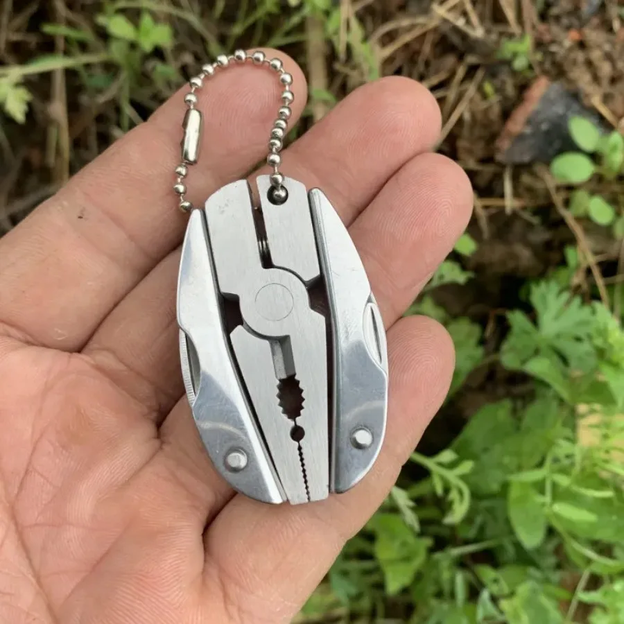 

Mini Multi-functional Folding Pliers; Outdoor Stainless Steel Tool