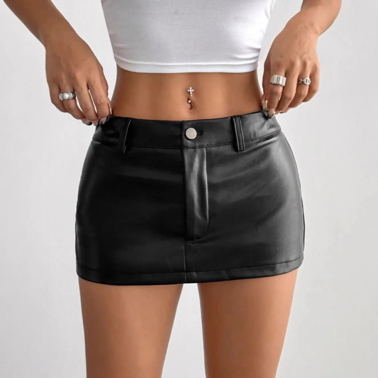 Black Pu Leather Hip Skirt Women 26 New Spice Girl Sexy Leather Shorts Skirt